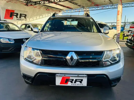 RENAULT DUSTER 2020