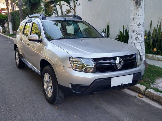 RENAULT DUSTER 2018