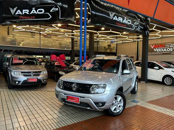 RENAULT DUSTER 2016