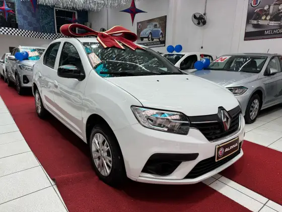 RENAULT LOGAN 2024
