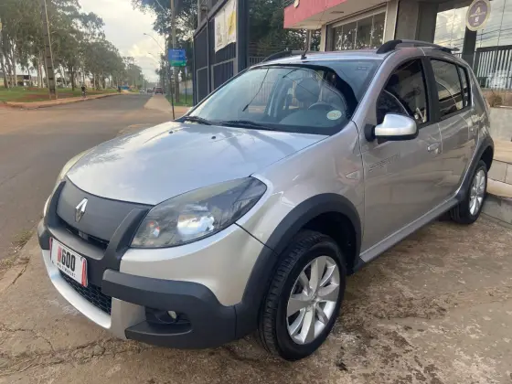 RENAULT SANDERO 2014