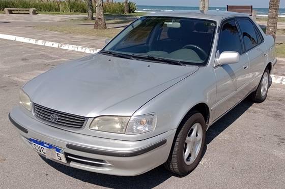 TOYOTA COROLLA 2000