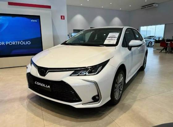 TOYOTA COROLLA 2024