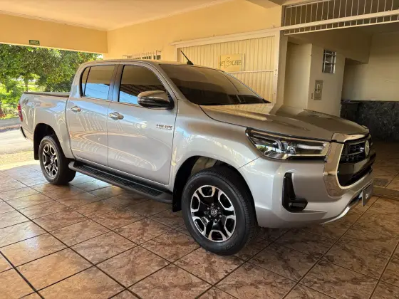 TOYOTA HILUX 2021