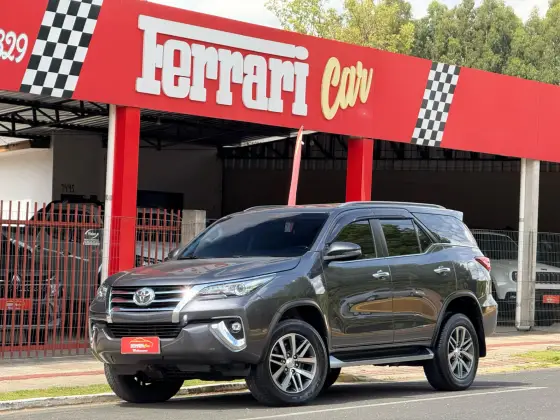 TOYOTA HILUX SW4 2019