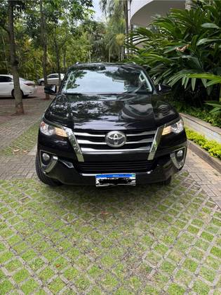 TOYOTA HILUX SW4 2020