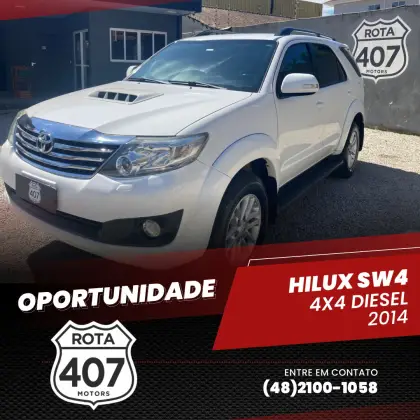 TOYOTA HILUX SW4 2014