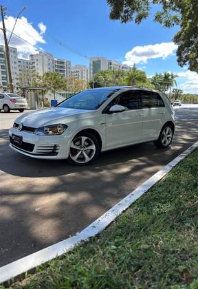VOLKSWAGEN GOLF 2017