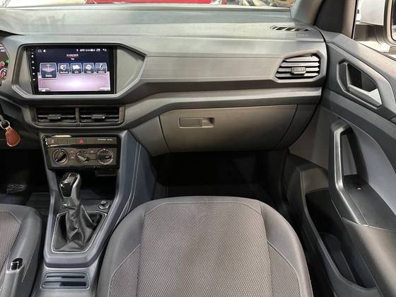 VOLKSWAGEN T-CROSS 2023