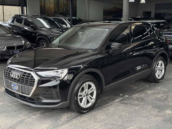 AUDI Q3 2021