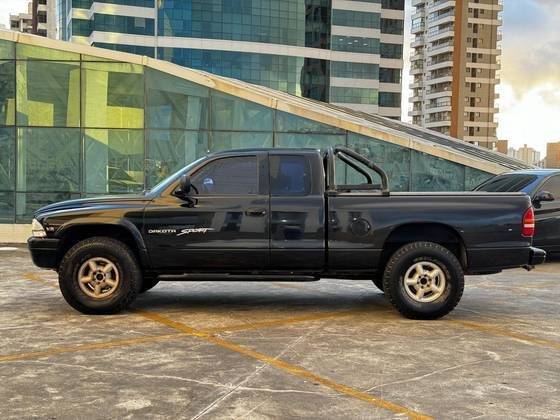 DODGE DAKOTA 2000