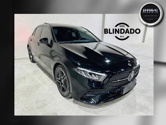 MERCEDES-BENZ A 200 2024