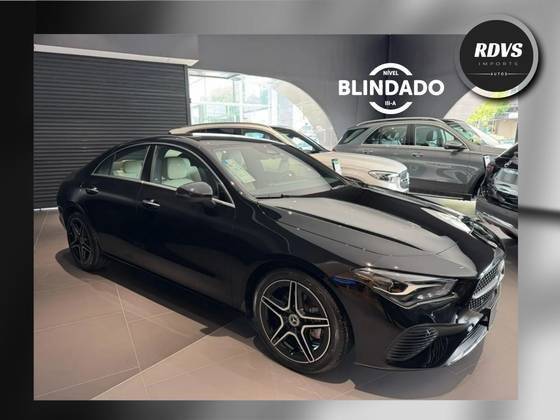 MERCEDES-BENZ CLA 200 2025