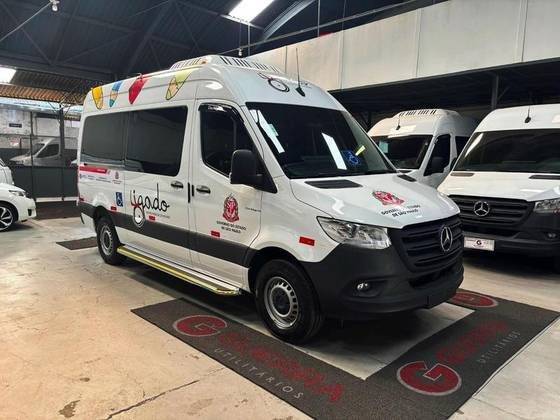 MERCEDES-BENZ SPRINTER 2025