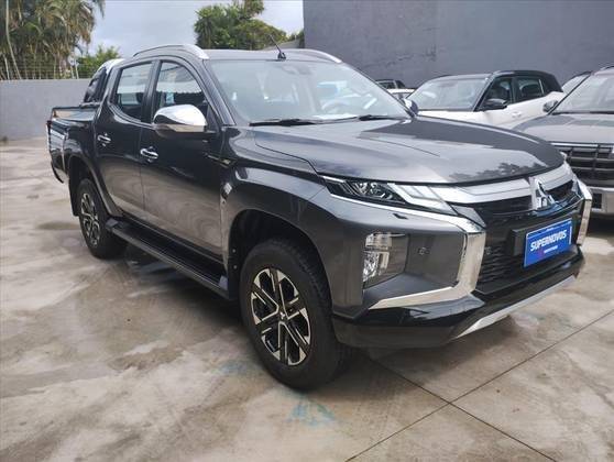 MITSUBISHI L200 TRITON 2025