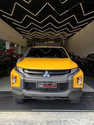 MITSUBISHI L200 TRITON 2025