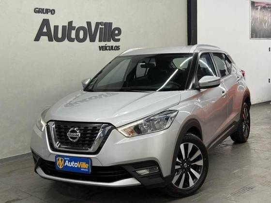 NISSAN KICKS 2017