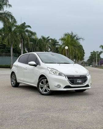 PEUGEOT 208 2014
