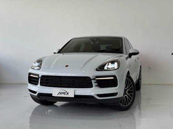 PORSCHE CAYENNE 2021