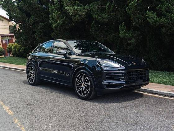 PORSCHE CAYENNE 2025