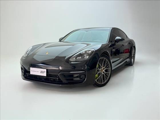 PORSCHE PANAMERA 2023