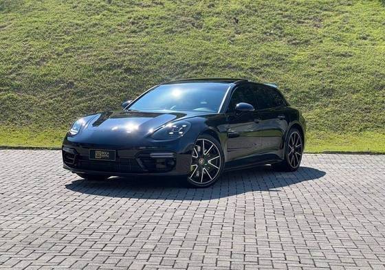 PORSCHE PANAMERA 2023