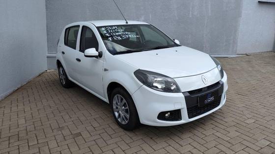 RENAULT SANDERO 2014
