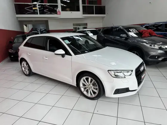AUDI A3 2017