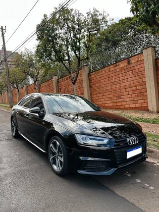 AUDI A4 2018