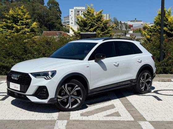 AUDI Q3 2024