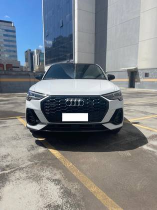 AUDI Q3 2023