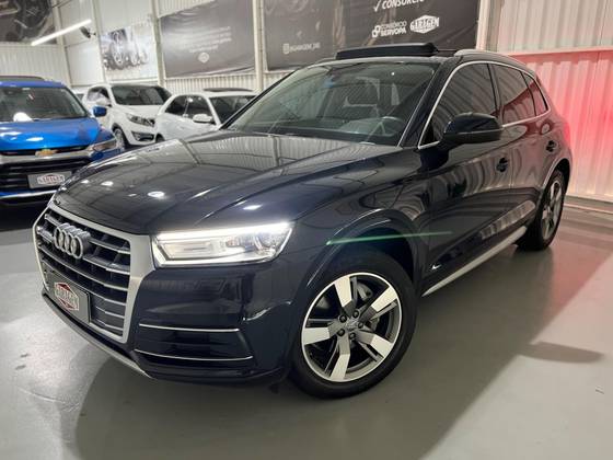 AUDI Q5 2019