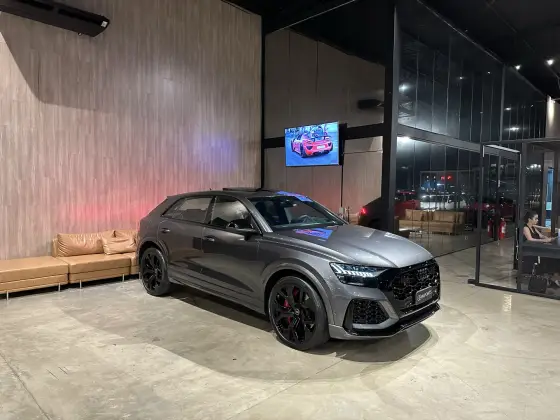 AUDI RS Q8 2021