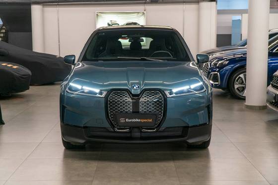 BMW iX 2023