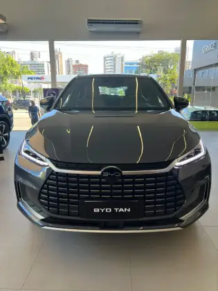 BYD TAN 2025