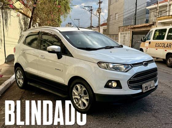 FORD ECOSPORT 2015