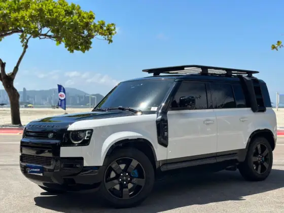 LAND ROVER DEFENDER 2022