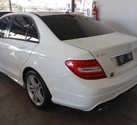 MERCEDES-BENZ C 180 2015