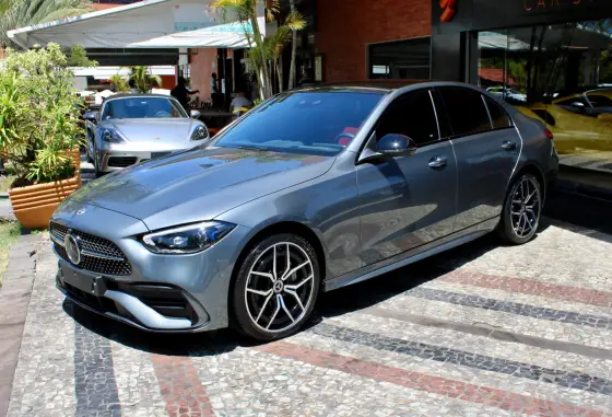 MERCEDES-BENZ C 300 2024