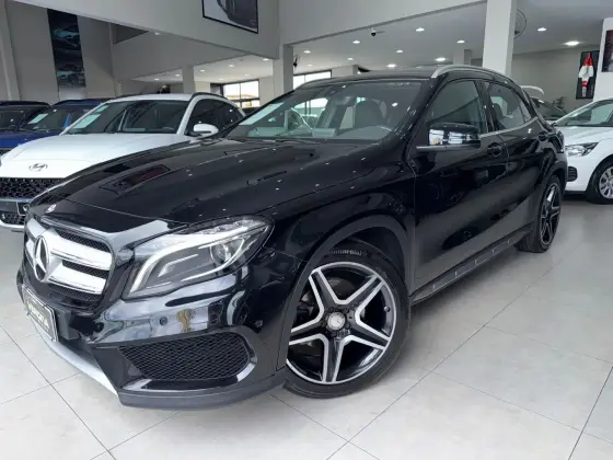 MERCEDES-BENZ GLA 250 2017