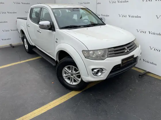 MITSUBISHI L200 TRITON 2015