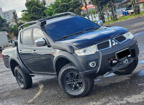 MITSUBISHI L200 TRITON 2013