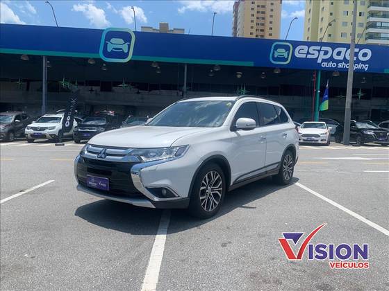 MITSUBISHI OUTLANDER 2016