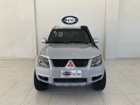 MITSUBISHI PAJERO 2010