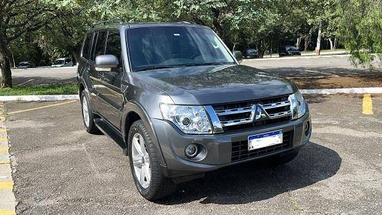 MITSUBISHI PAJERO FULL 2014