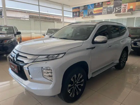 MITSUBISHI PAJERO SPORT 2024