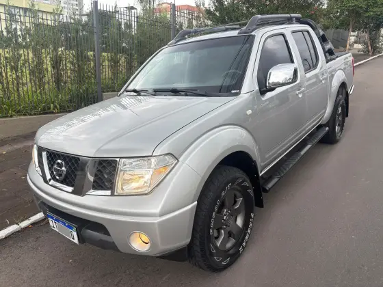 NISSAN FRONTIER 2013