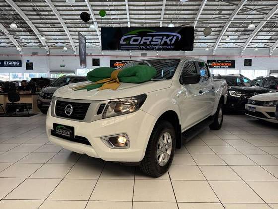 NISSAN FRONTIER 2021