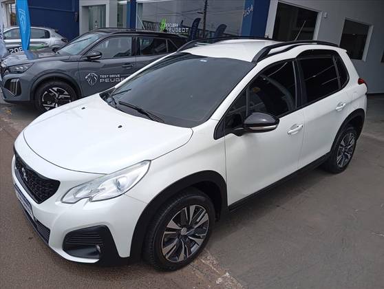 PEUGEOT 2008 2020