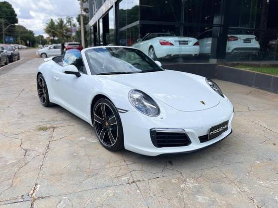 PORSCHE 911 2019